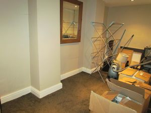 Lower Ground Floor Room- click for photo gallery